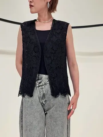 GRACE CONTINENTAL 今野　志保 コーディネート画像