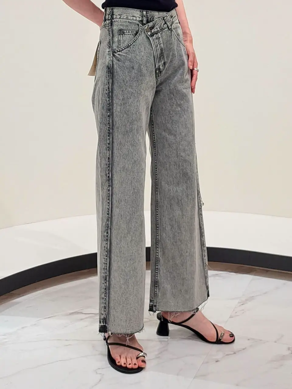 GRACE CONTINENTAL 今野　志保 コーディネート画像