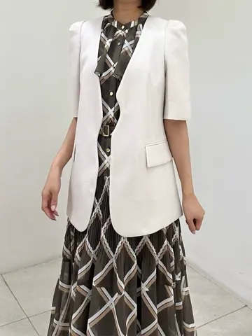 GRACE CONTINENTAL MORITA AI コーディネート画像