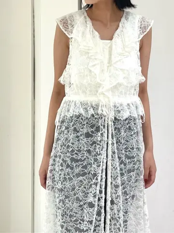 GRACE CONTINENTAL yoshi コーディネート画像