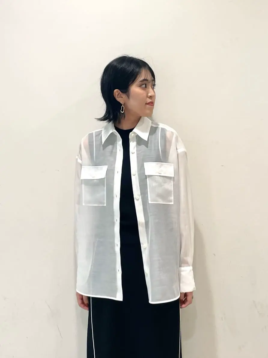 GRACE CONTINENTAL yoshi コーディネート画像