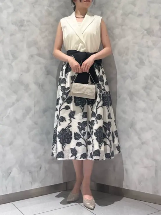 GRACE CONTINENTAL OZAWA コーディネート画像