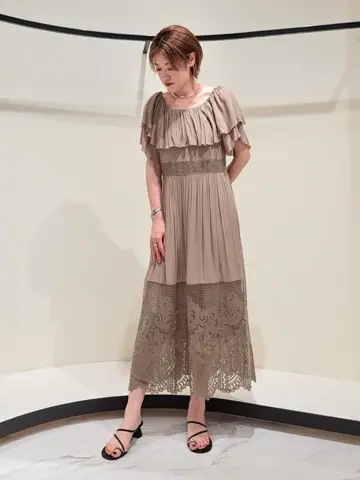 GRACE CONTINENTAL 今野　志保 コーディネート画像