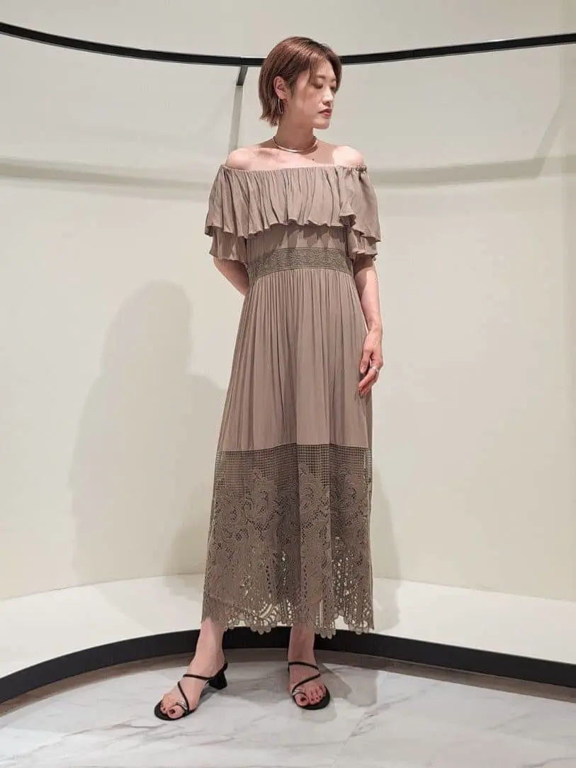 GRACE CONTINENTAL 今野　志保 コーディネート画像