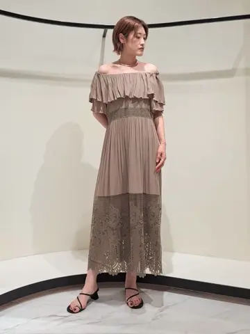 GRACE CONTINENTAL 今野　志保 コーディネート画像