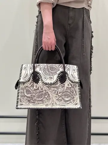 GRACE CONTINENTAL Taura コーディネート画像