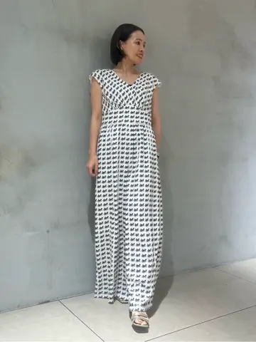 GRACE CONTINENTAL 穐山　香織 コーディネート画像