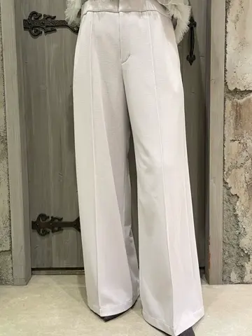 GRACE CONTINENTAL minami コーディネート画像