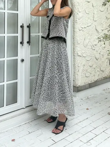 GRACE CONTINENTAL yukimi yonee コーディネート画像