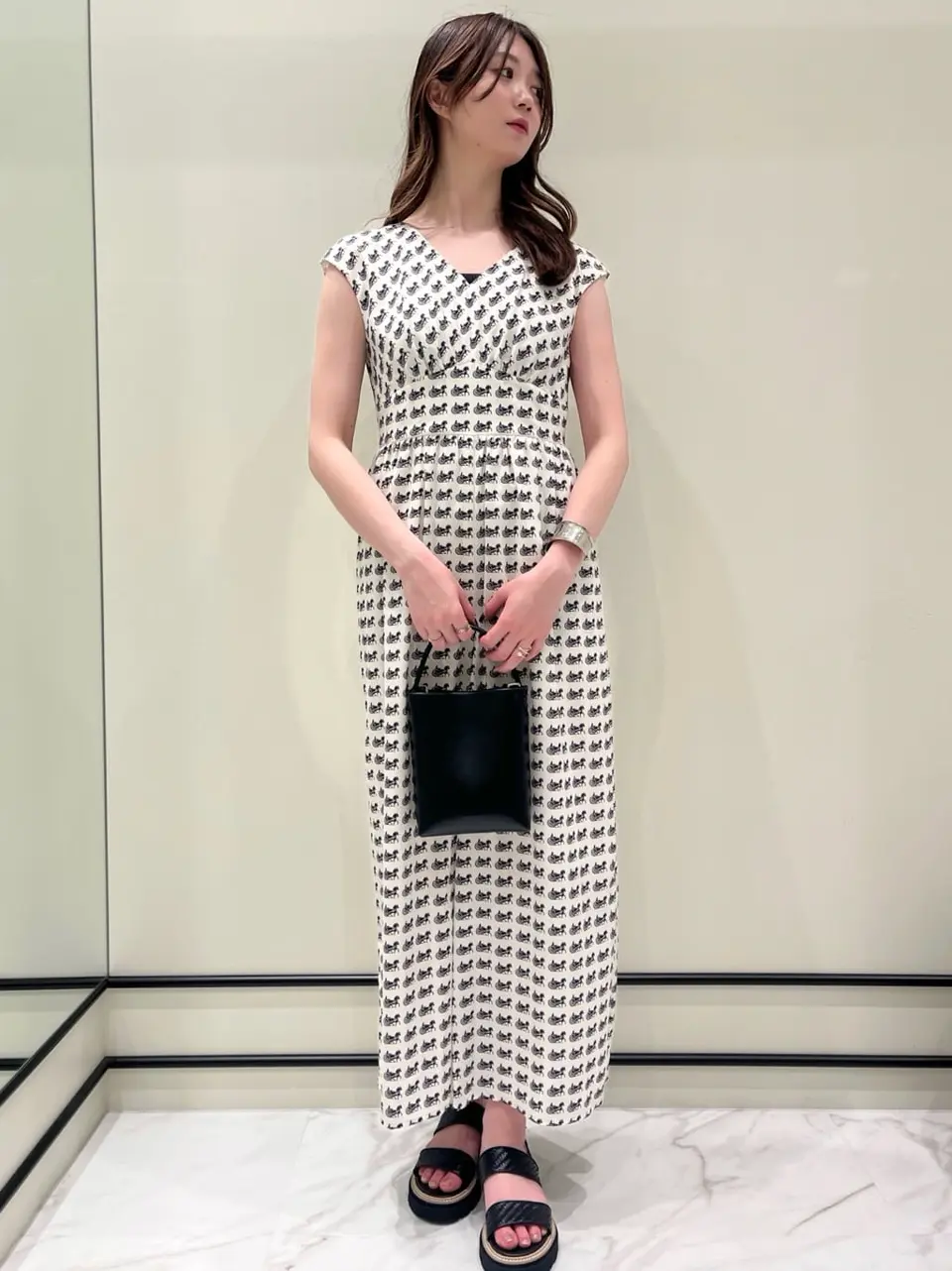 GRACE CONTINENTAL Hotei コーディネート画像