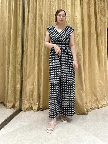 GRACE CONTINENTAL 泉　敦子 コーディネート画像