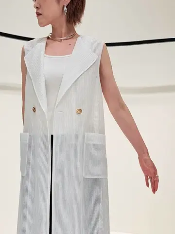 GRACE CONTINENTAL 今野　志保 コーディネート画像