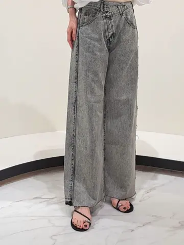 GRACE CONTINENTAL 今野　志保 コーディネート画像