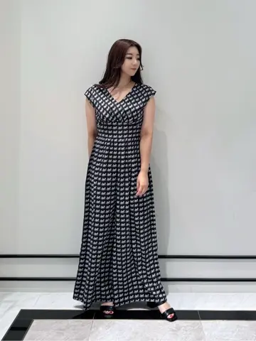 GRACE CONTINENTAL MOMOKO コーディネート画像