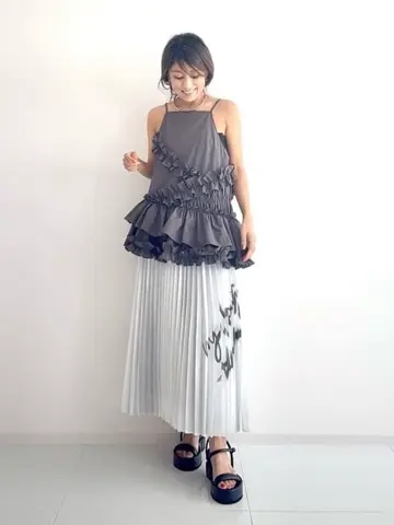 GRACE CONTINENTAL yukimi yonee コーディネート画像