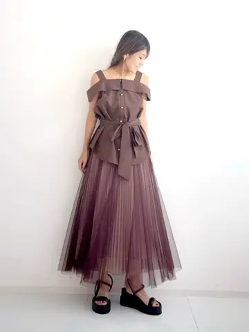 GRACE CONTINENTAL yukimi yonee コーディネート画像