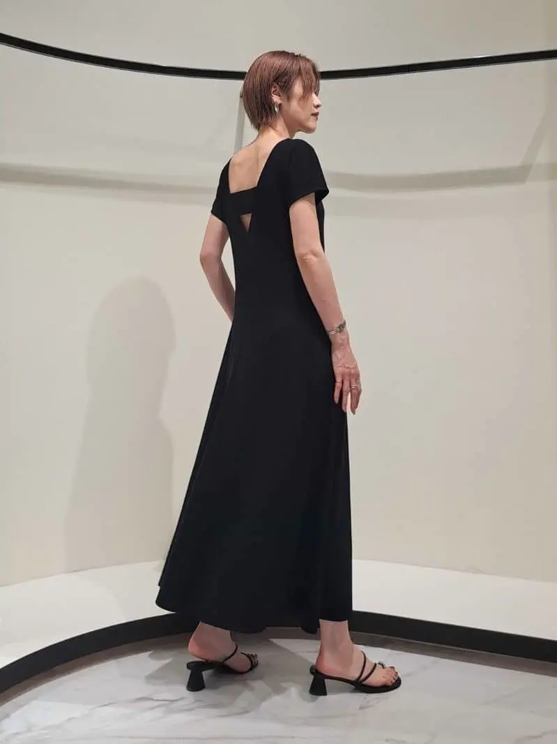 GRACE CONTINENTAL 今野　志保 コーディネート画像