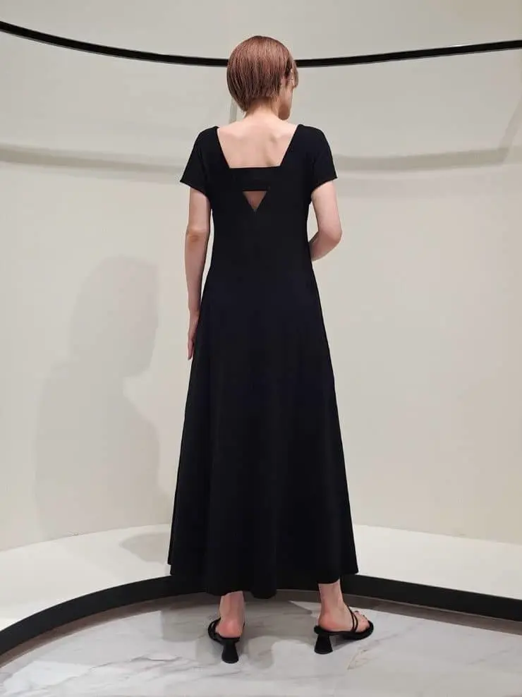 GRACE CONTINENTAL 今野　志保 コーディネート画像