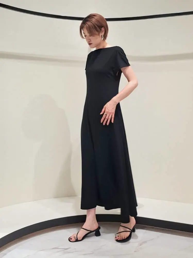 GRACE CONTINENTAL 今野　志保 コーディネート画像