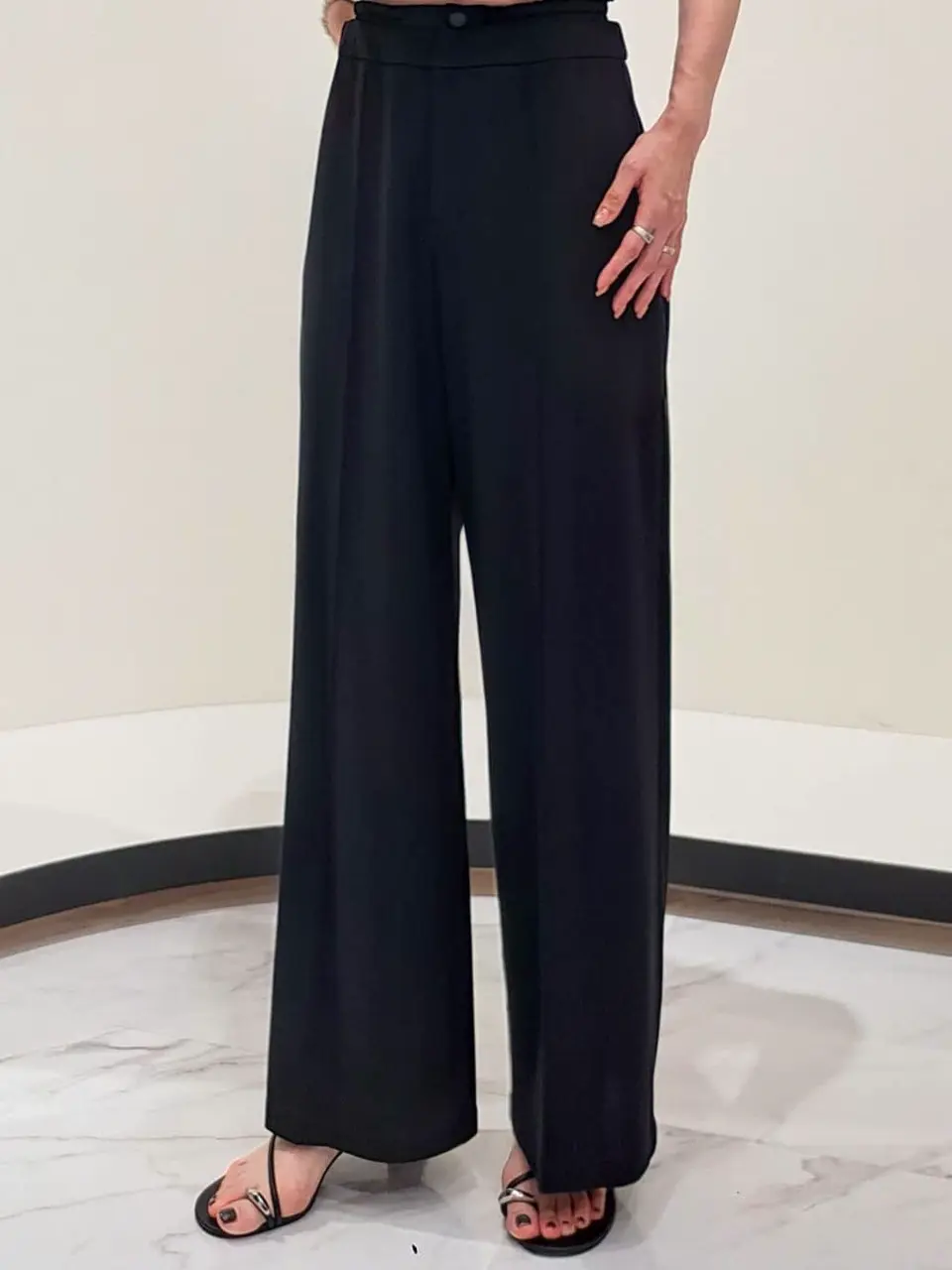 GRACE CONTINENTAL 今野　志保 コーディネート画像