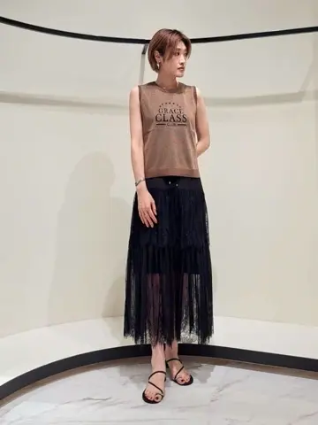 GRACE CONTINENTAL 今野　志保 コーディネート画像