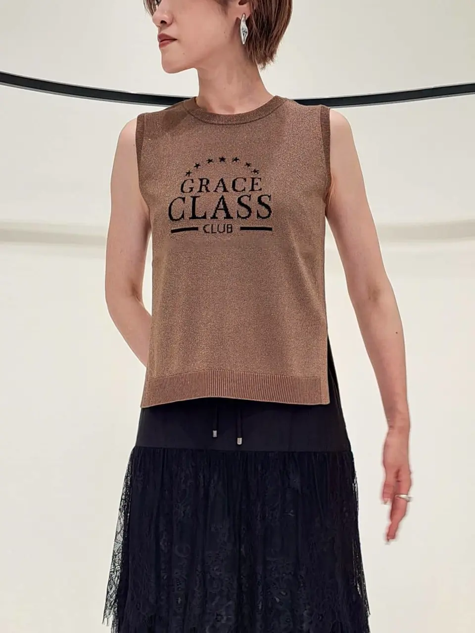 GRACE CONTINENTAL 今野　志保 コーディネート画像