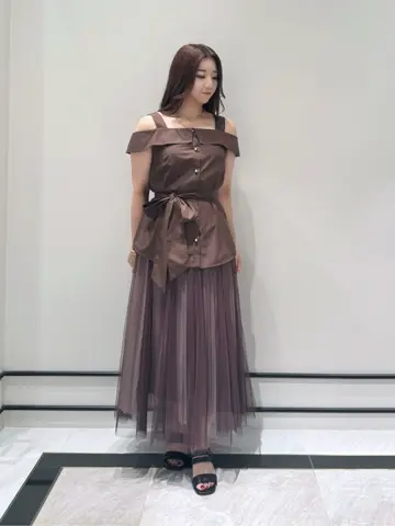 GRACE CONTINENTAL MOMOKO コーディネート画像