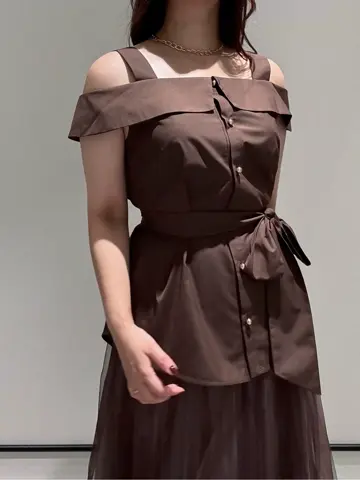 GRACE CONTINENTAL MOMOKO コーディネート画像