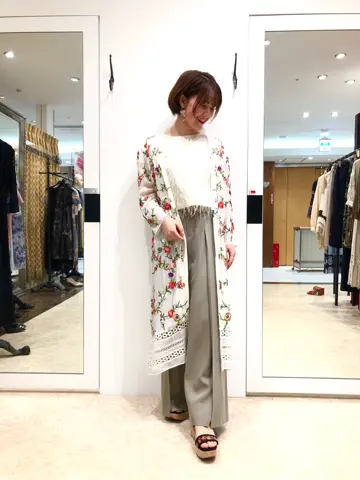 GRACE CONTINENTAL ebata. コーディネート画像