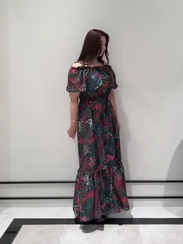 GRACE CONTINENTAL MOMOKO コーディネート画像