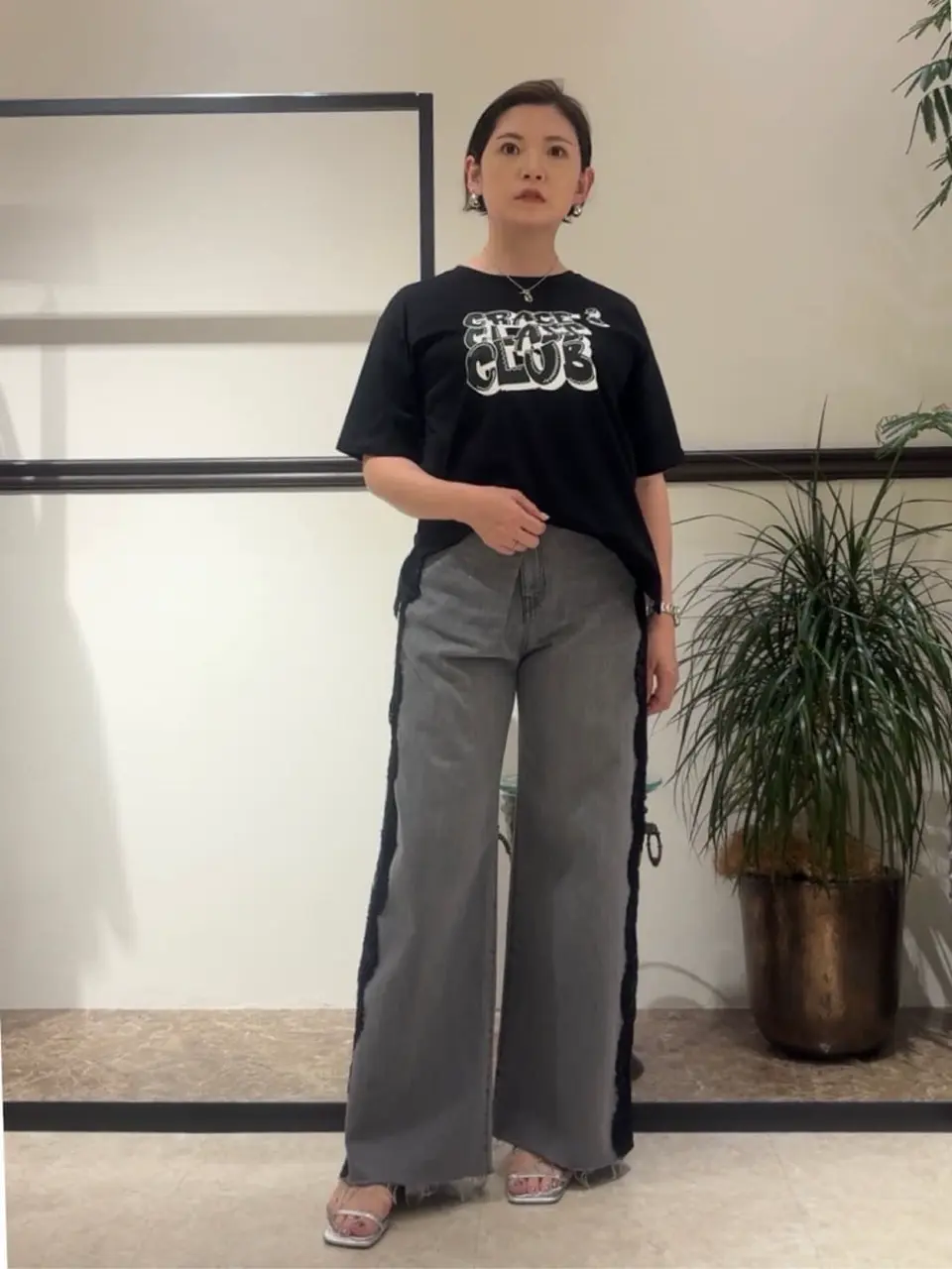  N.YURI コーディネート画像