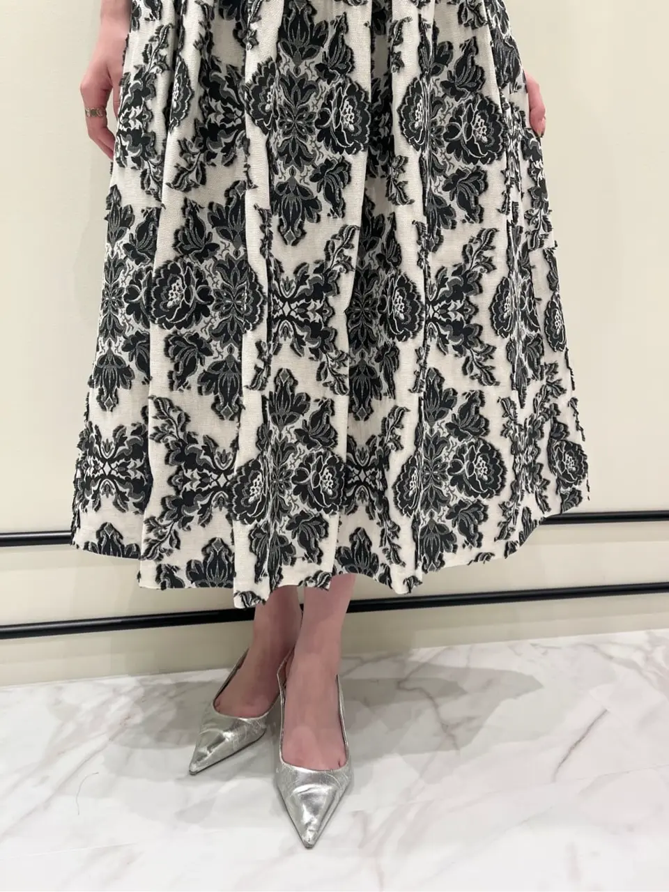 GRACE CONTINENTAL Hotei コーディネート画像