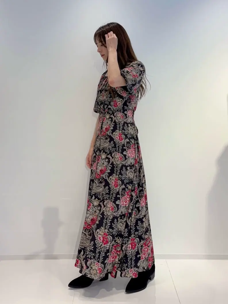 GRACE CONTINENTAL Hikaru Okada コーディネート画像