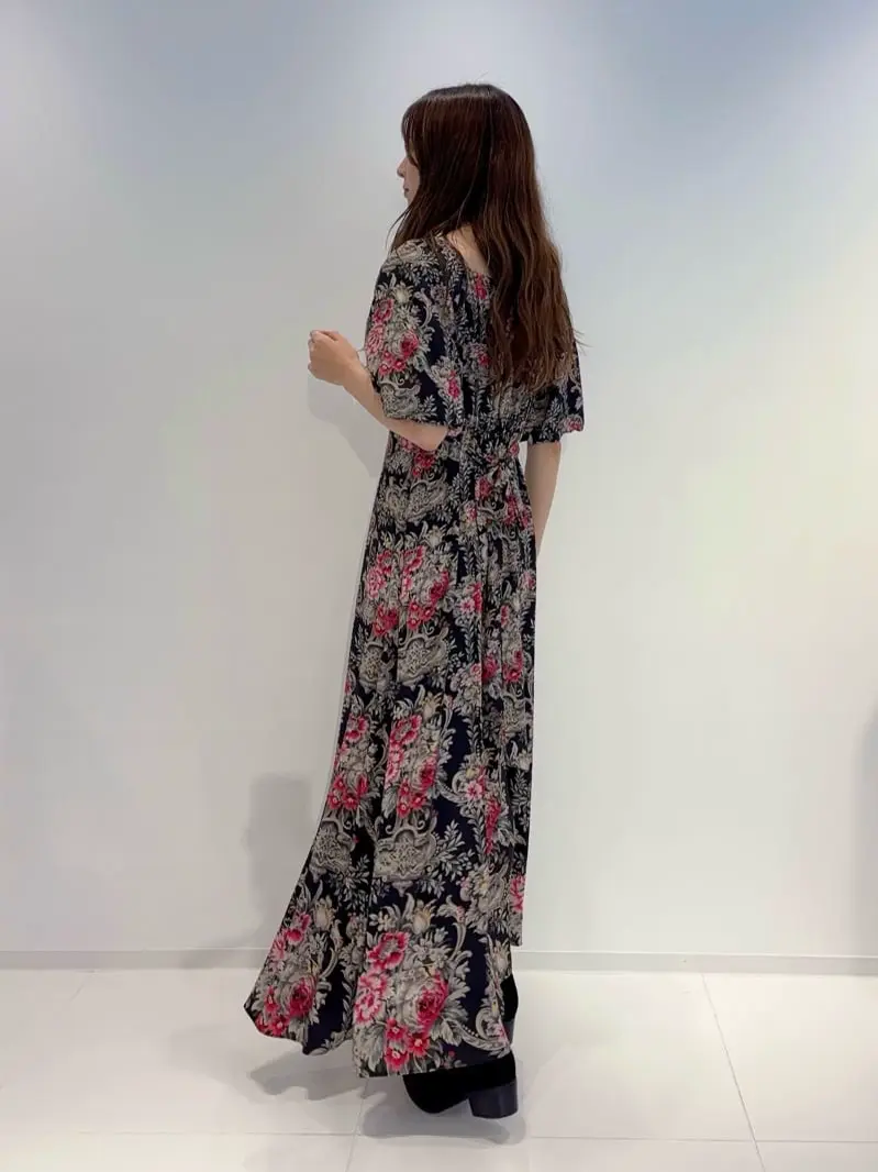 GRACE CONTINENTAL Hikaru Okada コーディネート画像