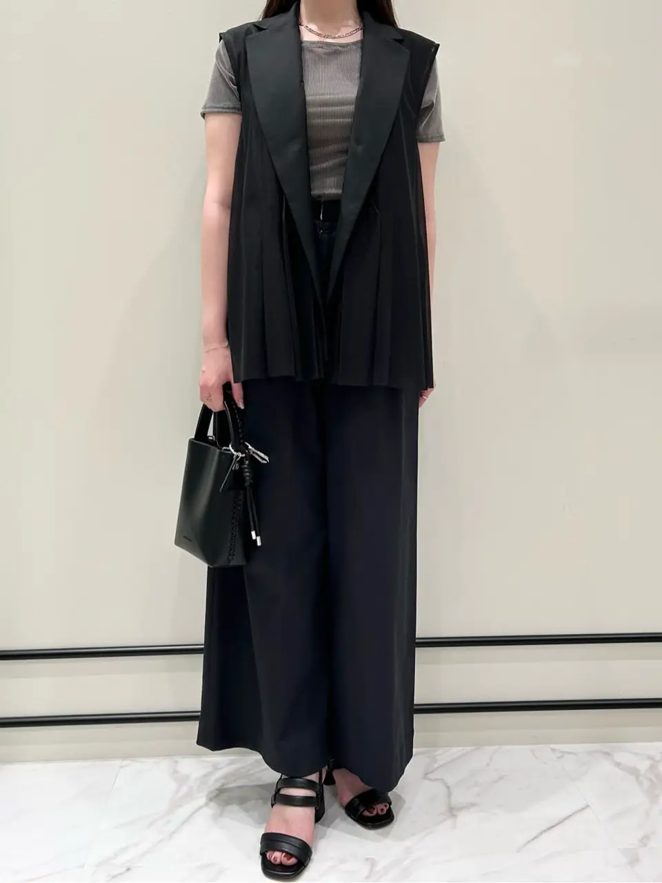 GRACE CONTINENTAL Taura コーディネート画像