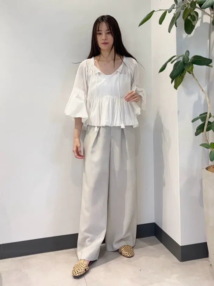 GRACE CONTINENTAL Hikaru Okada コーディネート画像