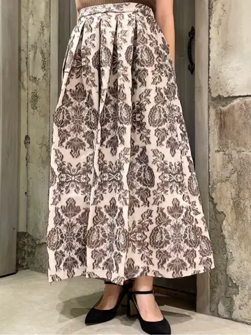 GRACE CONTINENTAL minami コーディネート画像