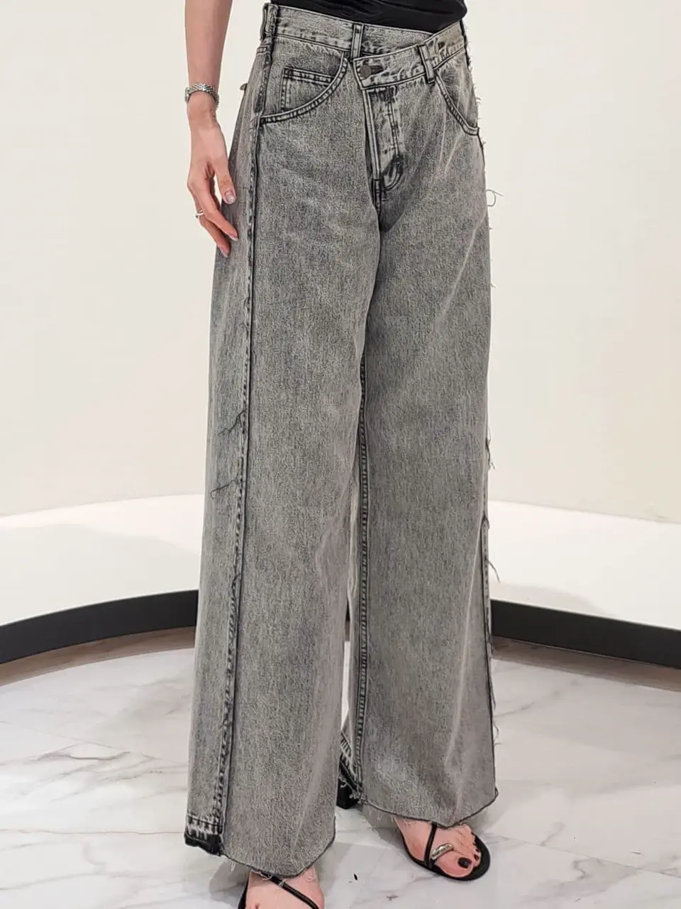 GRACE CONTINENTAL 今野　志保 コーディネート画像