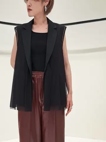 GRACE CONTINENTAL 今野　志保 コーディネート画像