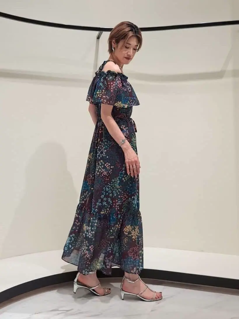 GRACE CONTINENTAL 今野　志保 コーディネート画像