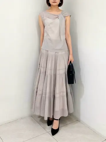 GRACE CONTINENTAL MORITA AI コーディネート画像