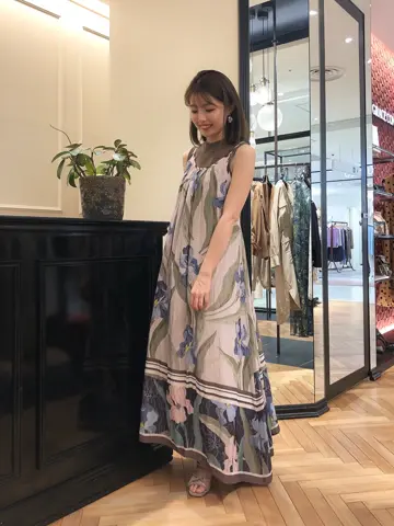 GRACE CONTINENTAL minami コーディネート画像