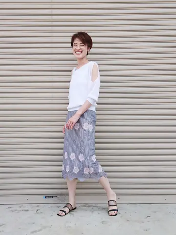 GRACE CONTINENTAL 今野　志保 コーディネート画像