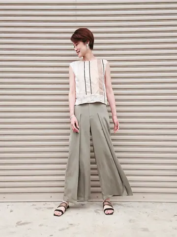 GRACE CONTINENTAL 今野　志保 コーディネート画像