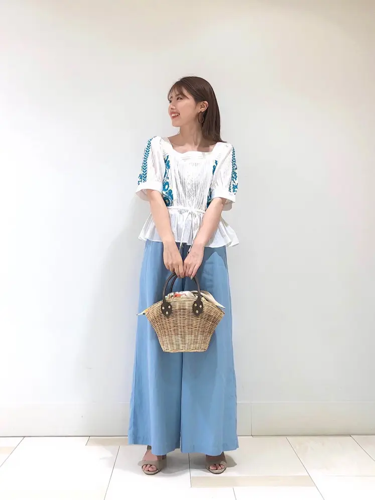 GRACE CONTINENTAL minami コーディネート画像