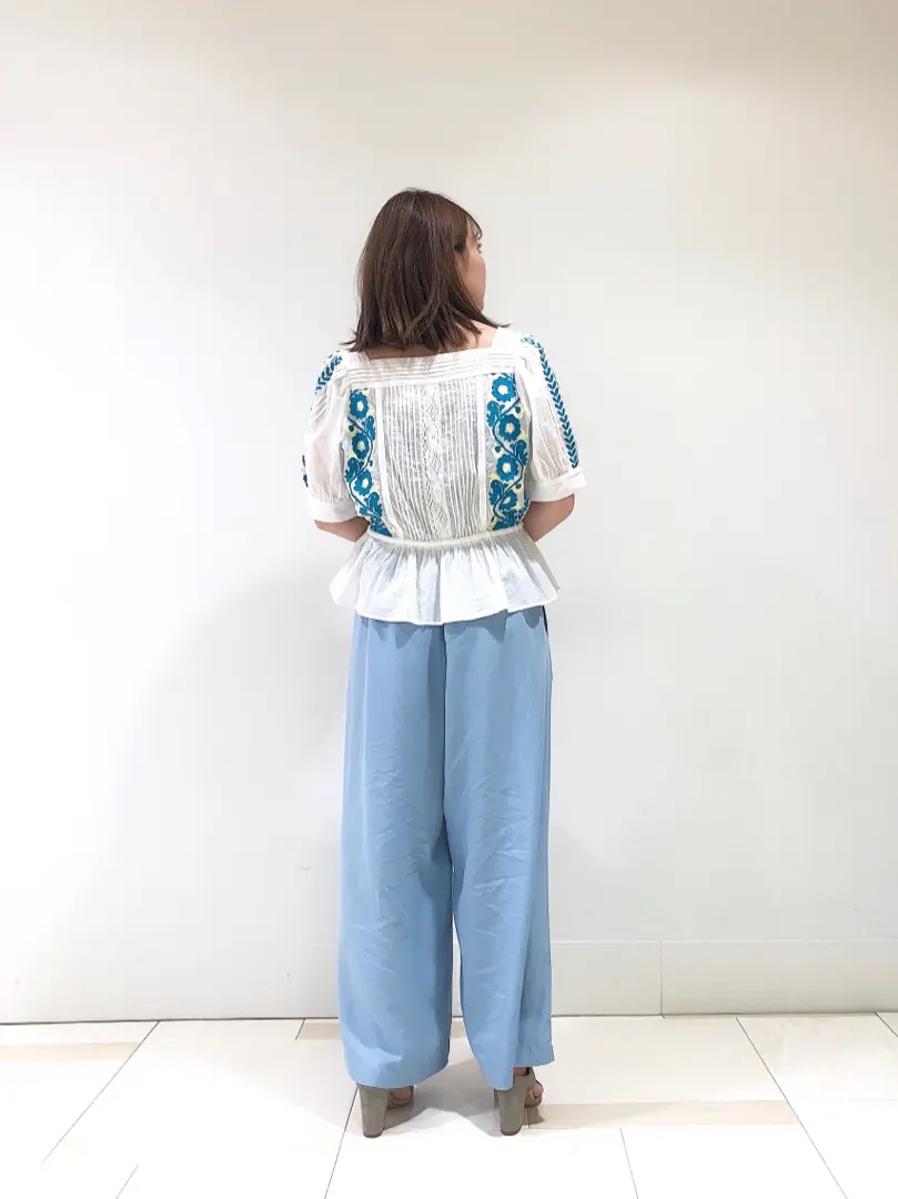 GRACE CONTINENTAL minami コーディネート画像