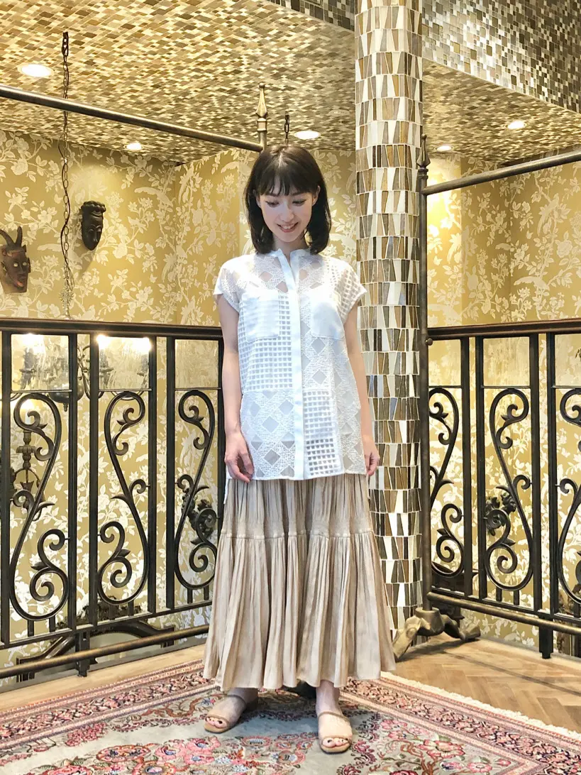  青木育日 コーディネート画像