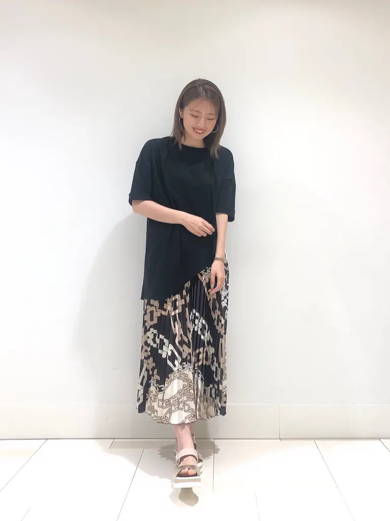 GRACE CONTINENTAL minami コーディネート画像