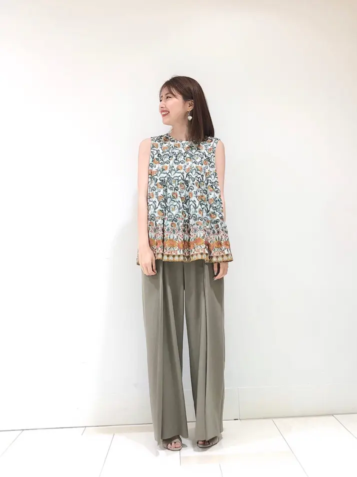 GRACE CONTINENTAL minami コーディネート画像