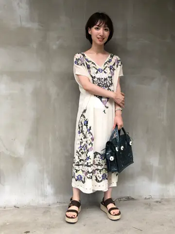 GRACE CONTINENTAL 青木育日 コーディネート画像